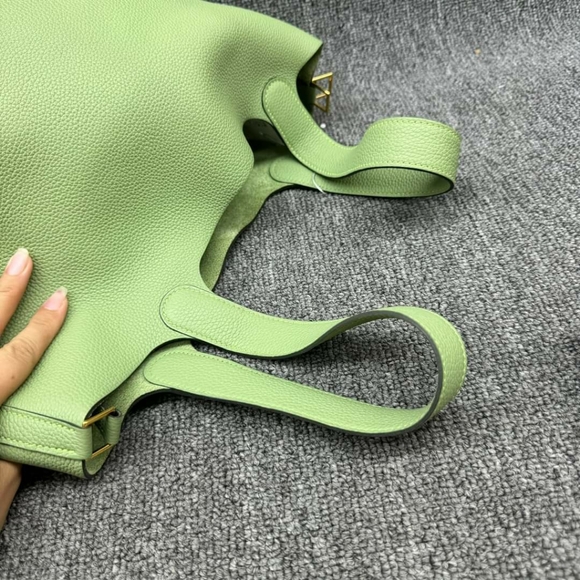 100% Authentic Hermes Picotin Green Leather Tote - Picture 6 of 16